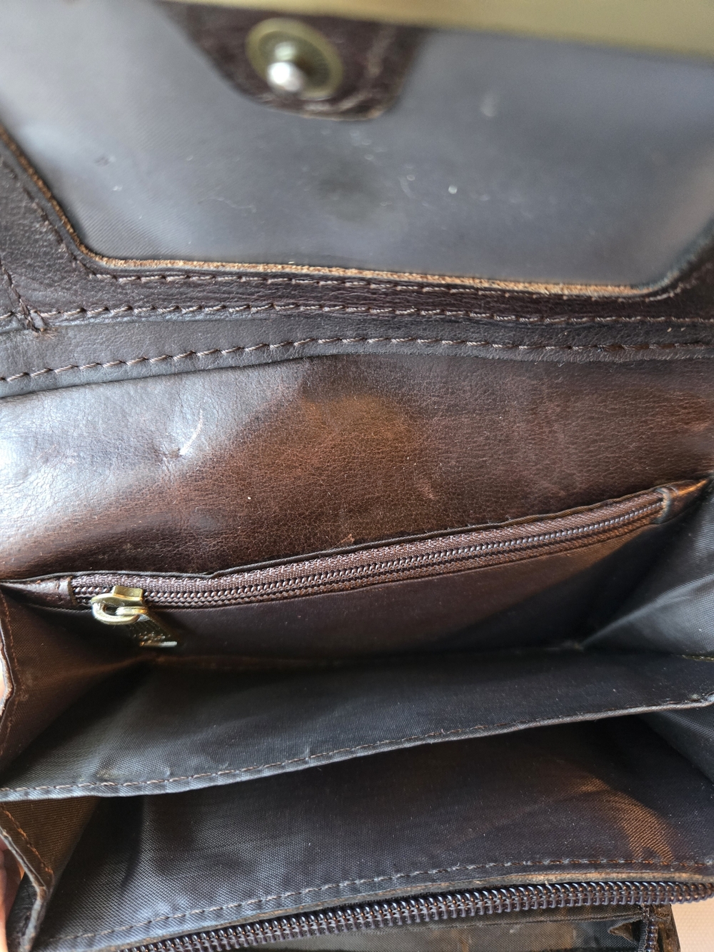 Patricia Nash Bark Leavez Metallic Brown Embossed Floral Wallet with Gold Bar - Picture 5 of 7